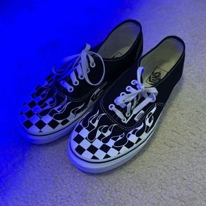 Black checkerboard flame vans